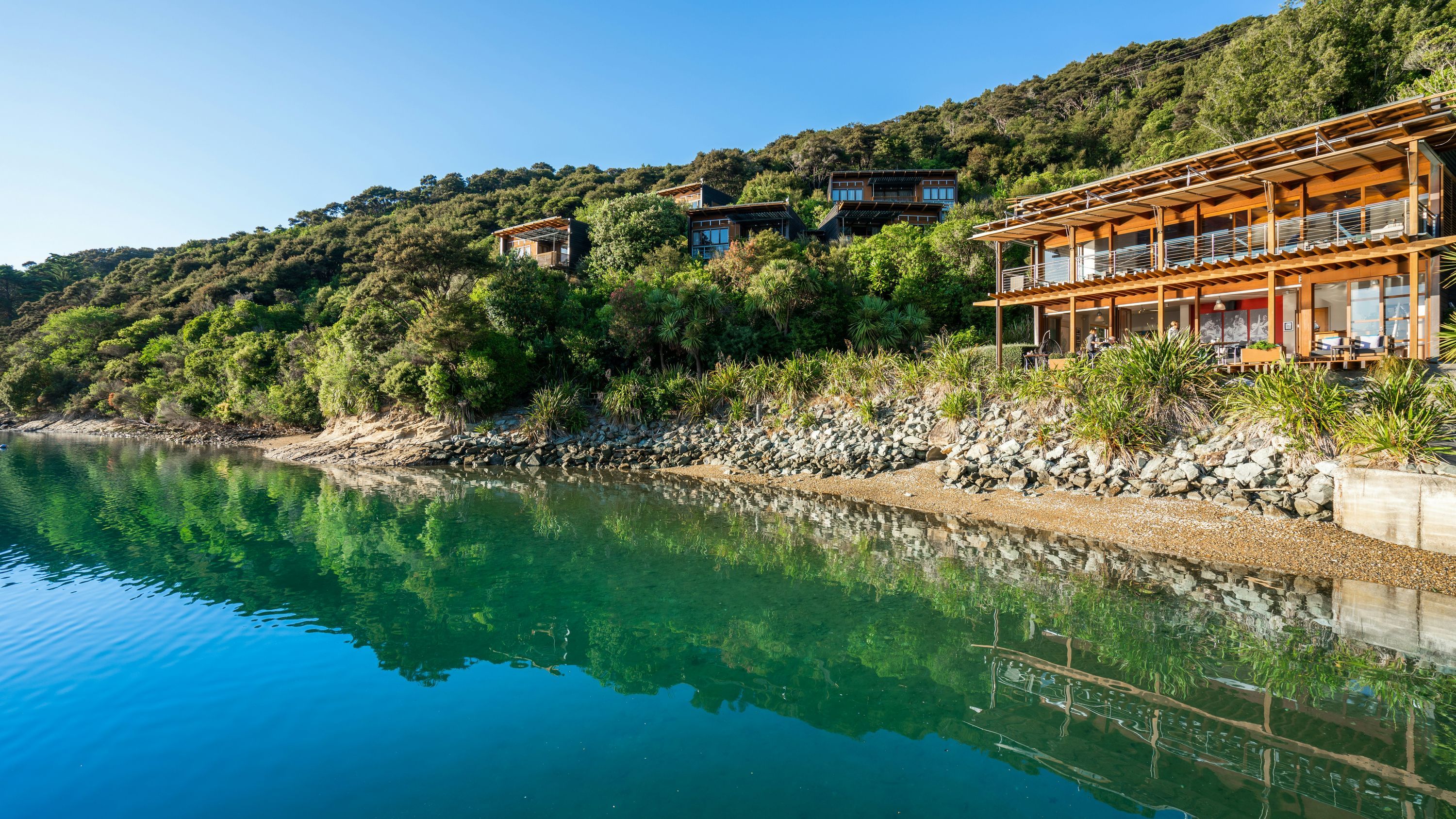 Bay of Many Coves - Picton - Edificio