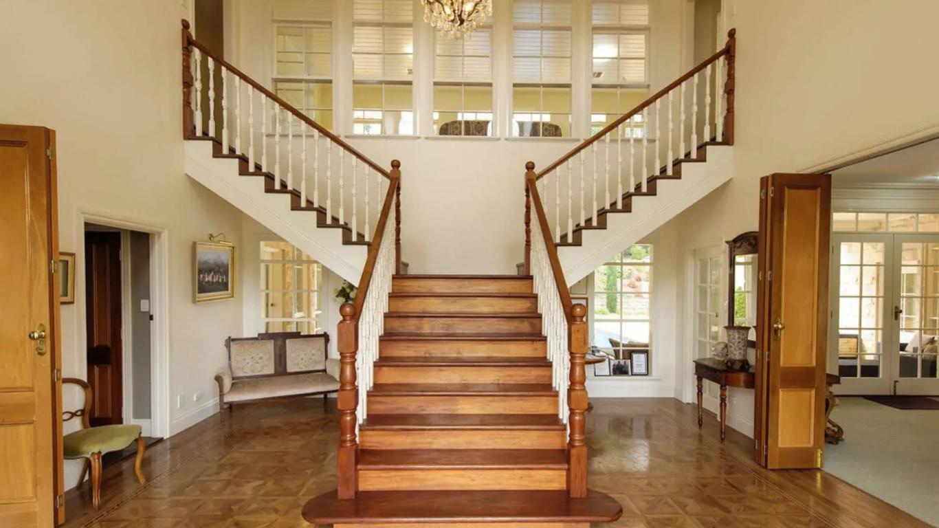 مونتفورت مانور