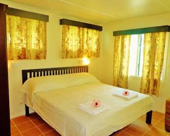 Reef Resort - Luganville - Bedroom