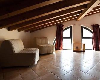 Agriturismo Le Sigalette - Valeggio sul Mincio - Pokój dzienny