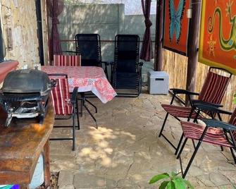 Spectacular Sunsets, Ridge Top Ocean View, Romantic Tropical Cottage - Potrero - Patio