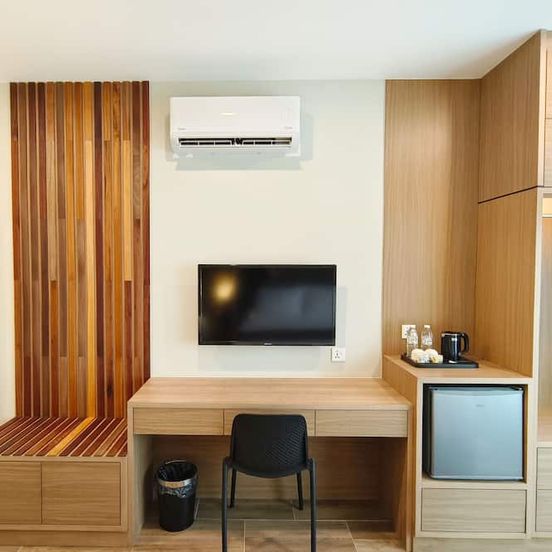 Zoom Hotel image 1