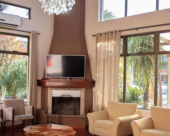 Hotel Pousada Kaster - Gramado - Living room