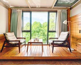 Xichang Shuxia Hotel - Ляншань - Вітальня