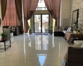 Mizirawi Historic Hotel - Ramallah - Lobby