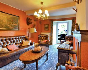 Very Authentic Ardennes House - Paliseul - Living room