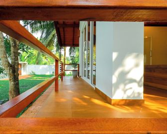 Kurumba Luxury Cabin - Ahangama
