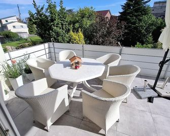 Ferienwohnung Schöne Zeit - Nordenham - Balcón