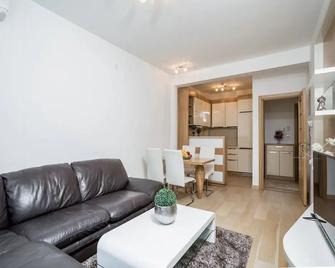 Apartmani Vujanovic - Sveti Stefan - Wohnzimmer