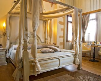 Ionas Boutique Hotel - חאניה - חדר שינה