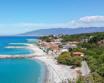 2 bedroom lovely home in Kalamata - Kalamata - Beach