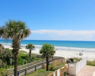 New Smyrna Waves by Exploria Resorts - New Smyrna Beach - Strand