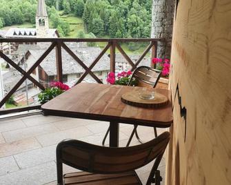 Mh Olen Boutique Hotel - Alagna Valsesia - Balcony