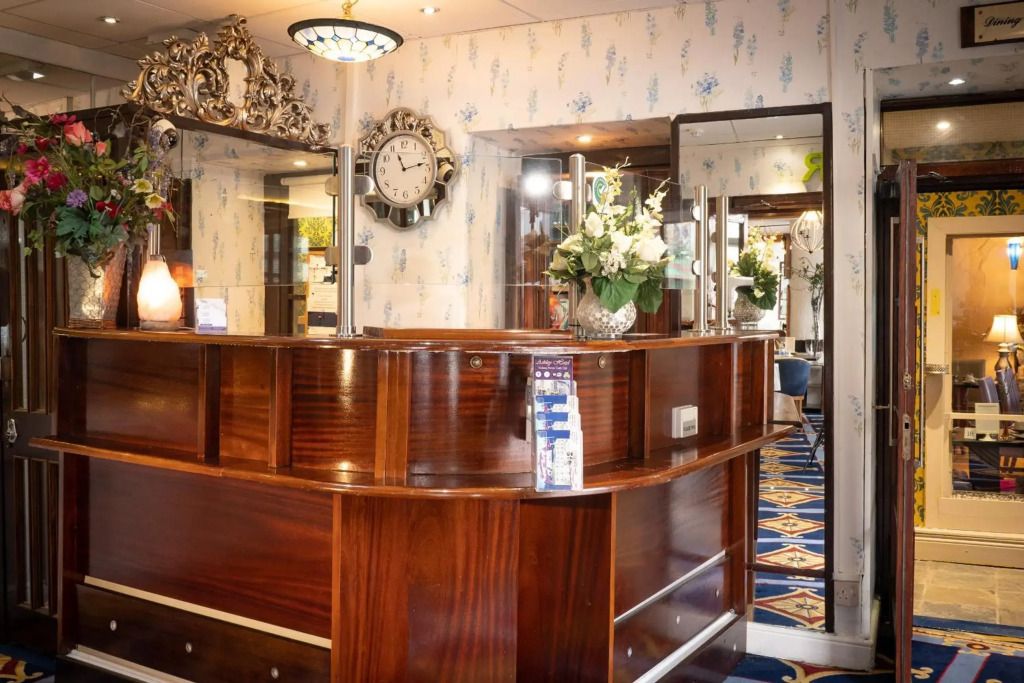 Ashley Hotel - קורק - דלפק קבלה