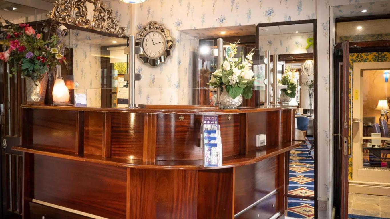 Ashley Hotel