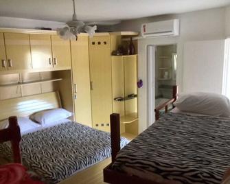 Suites da Ero - Hostel - Arraial do Cabo - Bedroom