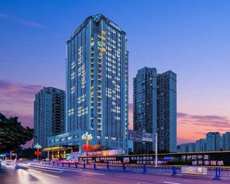 Qinchuan Hotel - Bazhong - Building