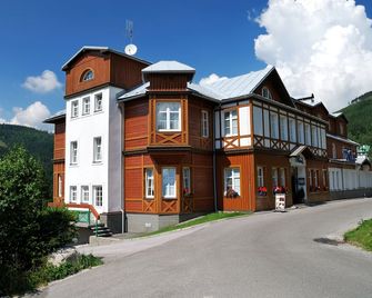 Snezka Felicity - Špindlerův Mlýn - Building