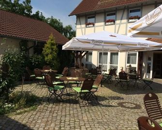 Landhotel Zum Nicolaner - Döbeln - Patio