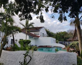 Umuzi Guest House - Richards Bay - Pool