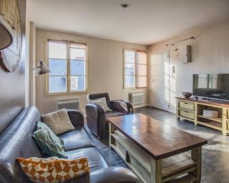 Appart'Hotel Saint-Michel - Chartres - Living room