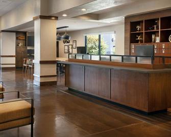 Four Points by Sheraton Tucson Airport - Tucson - Front desk
