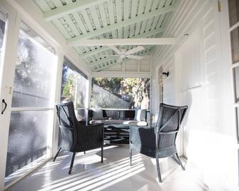 Renovated historic cottage in downtown Beaufort, SC - Beaufort - Patio