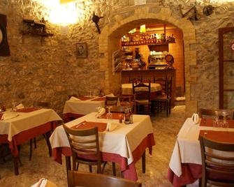 Fonda Mitjà - Torroella de Montgri - Restaurant