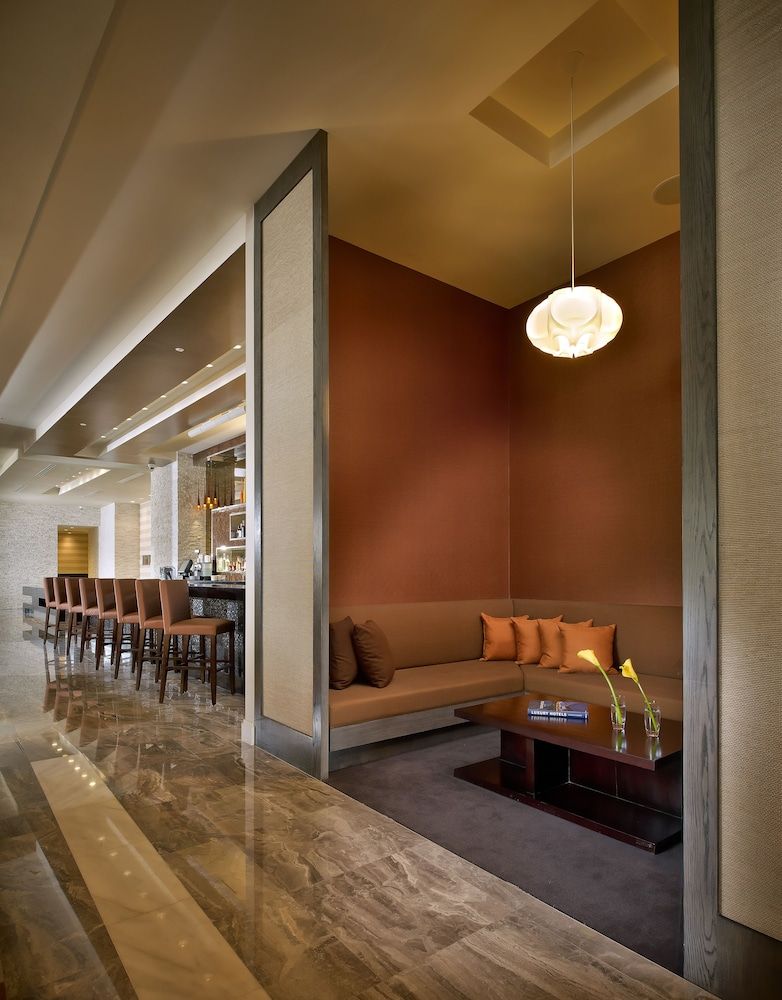 EB Hotel Miami thumbnail 3