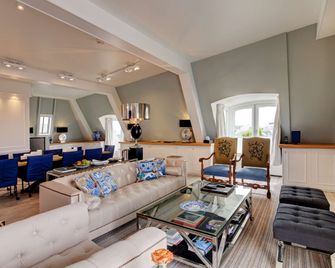 Golden Tulip Hotel Central - 's-Hertogenbosch - Bedroom