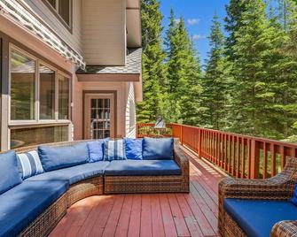 Spring Mountain Manor by Casago McCall - Donerightmanagement - McCall - Balcón