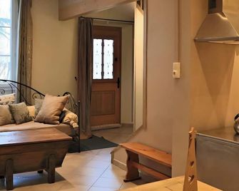 Villa L'autre vie Là - 拉布爾布勒