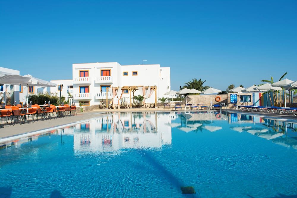 Bouradanis Village Hotel