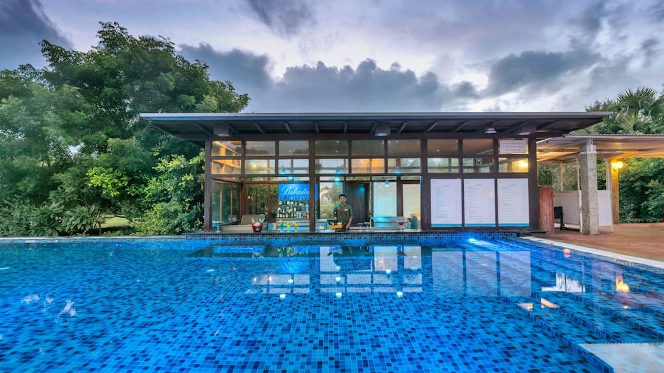 كلوب ماهيندرا بودوتشيري