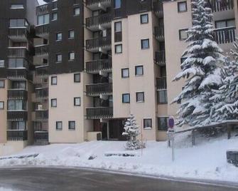 Apartment on the slopes of the station menuires near all amenities - Les Belleville - Будівля