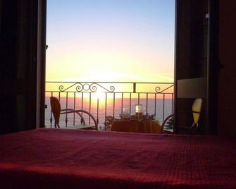 Hotel Bellavista S'archittu - S'Archittu - Balkón