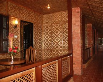 Alona Tropical Beach Resort - Panglao