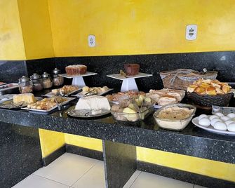 Hotel Pirâmide Iguatemi - Salvador - Buffet