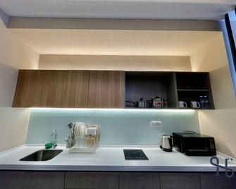 Homesuite' Home At Aeropod Sovo - Kota Kinabalu - Kitchen
