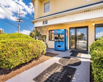 Red Carpet Inn Edison - Edison - Gebäude