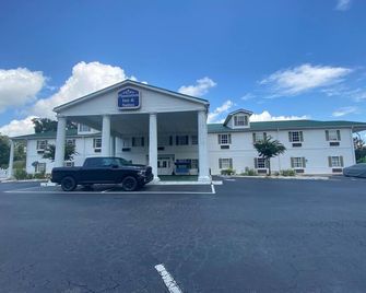 Plantation Inn & Suites By Hotel O Jackson Ga - Jackson - Edificio