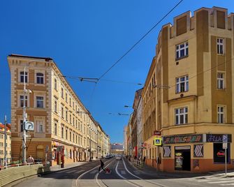 Hotel Golden City Garni - Praga - Vista esterna