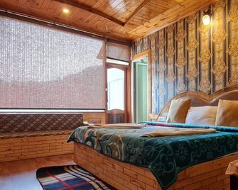 Rashal Homes - Shimla - Bedroom