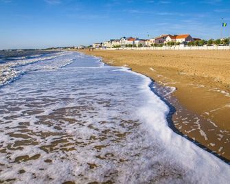 Gîte 3 étoiles 300m plage piscine privée grand jardin - Châtelaillon-Plage - Plage
