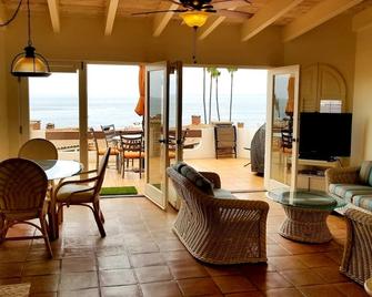 Sweeping Ocean and Surf View, Closest to Beach, Best Floor plan, New Kitchen!! - Puerto Nuevo - Living room