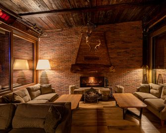 Das 3917 - Hacilar - Lounge
