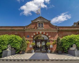Bosworth Hall Hotel & Spa - Nuneaton - Building
