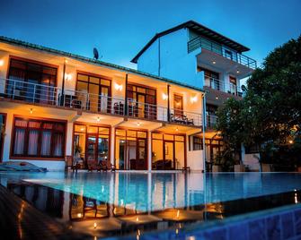 Riverside Inn Fuji - Kalutara - Edificio