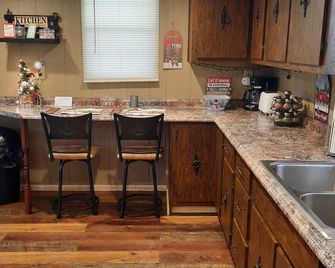 Secluded Cabin Rental, Perfect for An Oh - Scio - Cocina