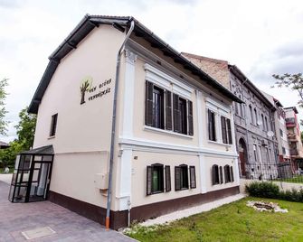 Vén Diófa De Lux Panzió - Szeged - Bina